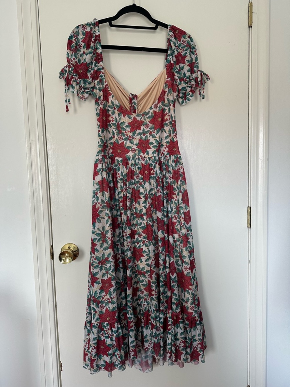 Poinsettia Maxi Christmas Short Sleeve Dress size Large BlackMilk - Picture 3 of 7